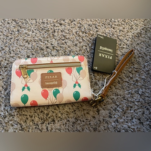 Disney Pixar UP Carl & Ellie Loungefly Wallet Christmas - Picture 2 of 2